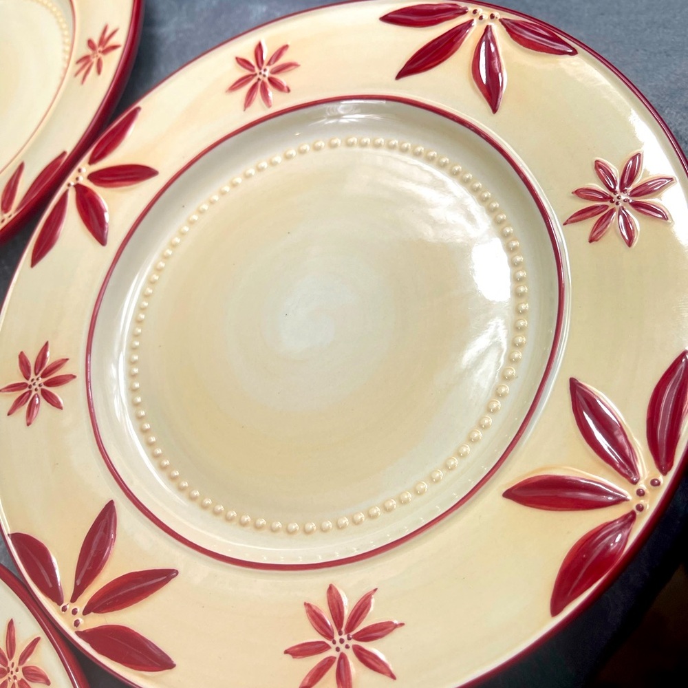 Set of 10 Russ Berrie and Co., Inc. Christmas Holiday Plates - Approx. 8…